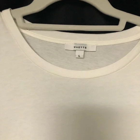 White short-sleeved t-shirt blouse with fluttery arm detail - Picture 4 of 4